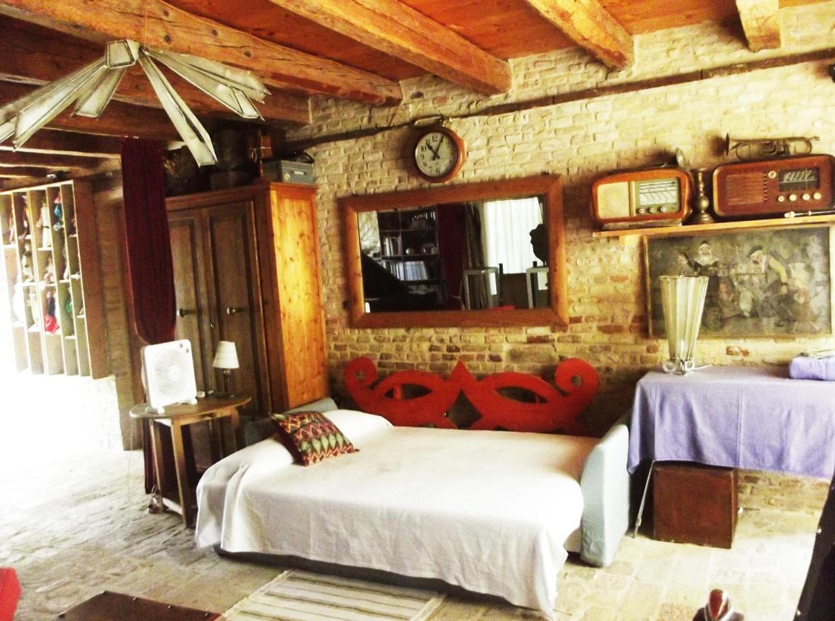 "La Casa Degli Ulivi Art B&B" Trecastelli Екстериор снимка