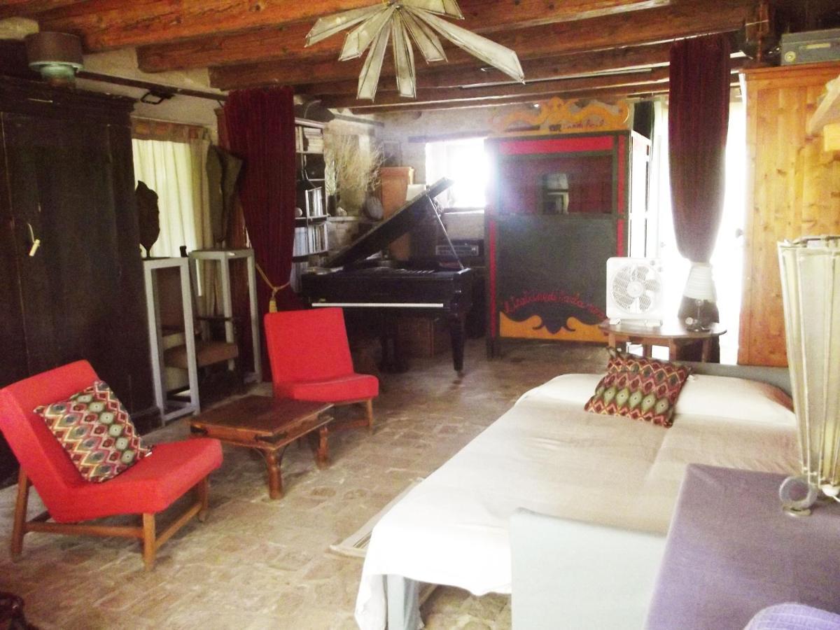 "La Casa Degli Ulivi Art B&B" Trecastelli Екстериор снимка