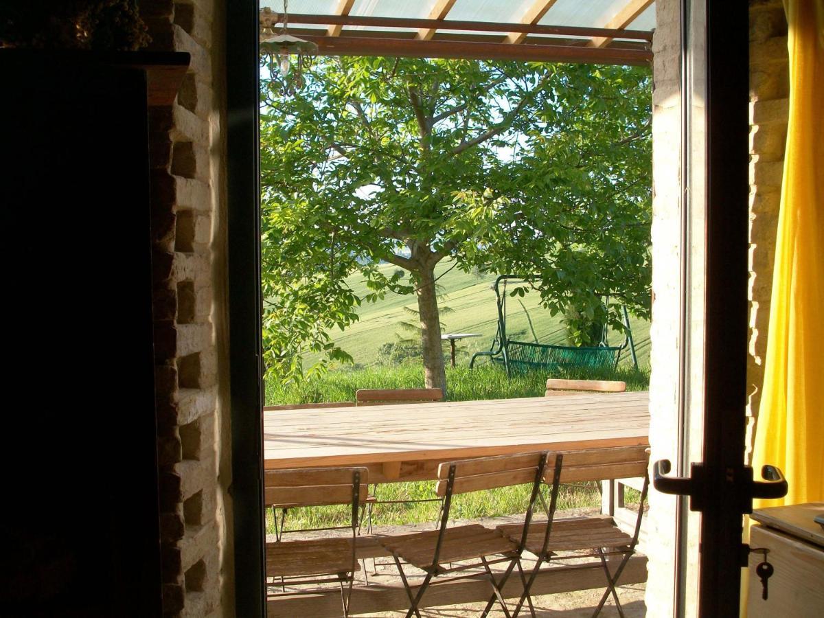 "La Casa Degli Ulivi Art B&B" Trecastelli Екстериор снимка