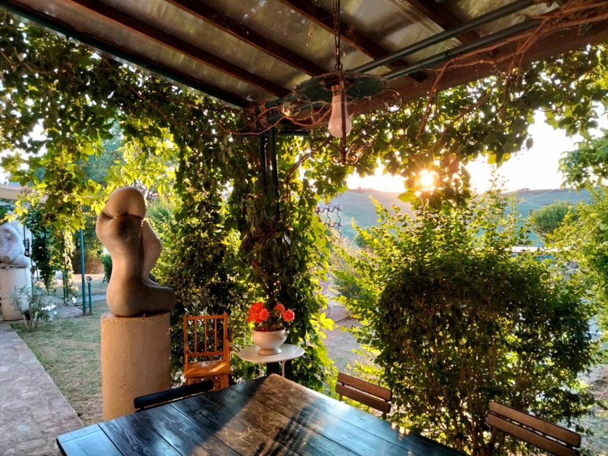 "La Casa Degli Ulivi Art B&B" Trecastelli Екстериор снимка